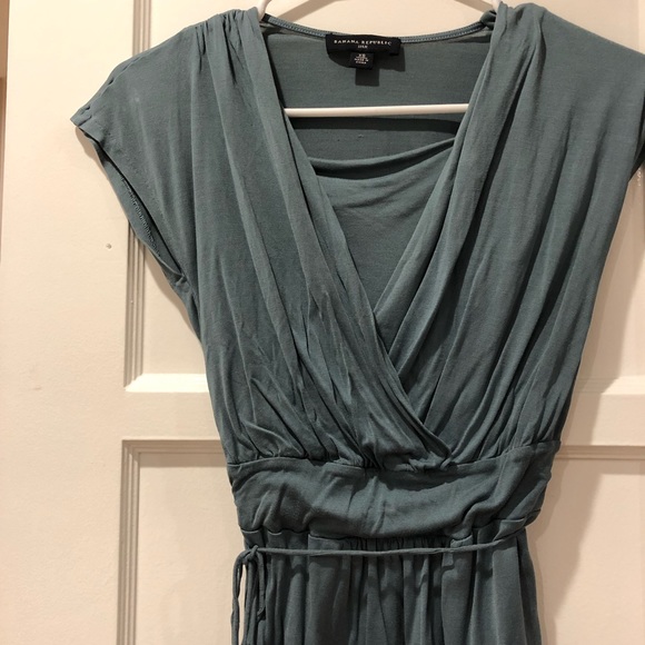 Banana Republic Green Top - Picture 2 of 4